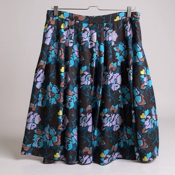Saks Fifth Avenue Women's Floral A-Line Silk Skirt Size 10 Multicolor - Picture 1 of 7